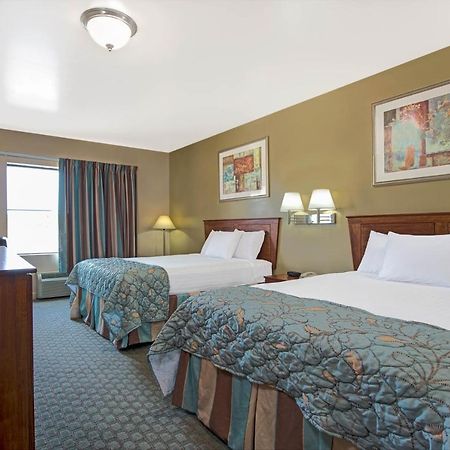 Days Inn By Wyndham Downtown St. Louis Εξωτερικό φωτογραφία